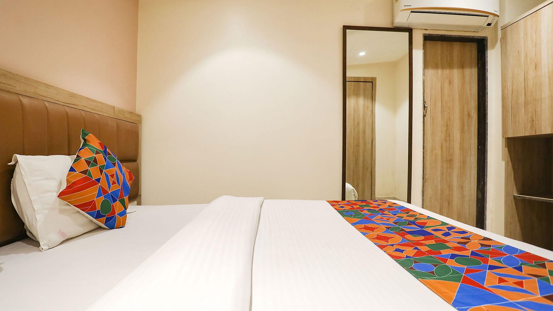 Fabexpress Divine Hospitality 4* Mumbai