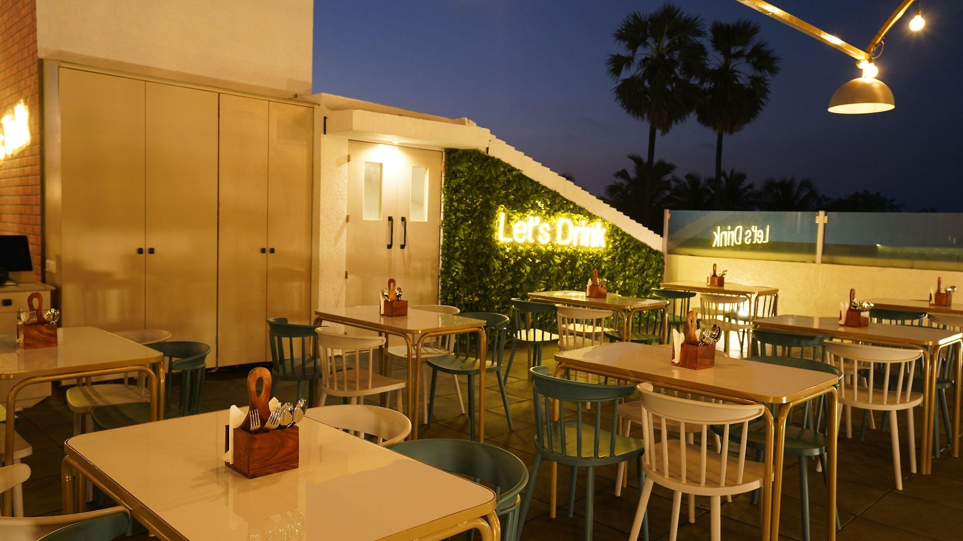 Residency Malad 3*