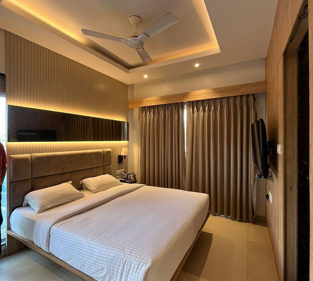 Hotel Residency Malad 3*