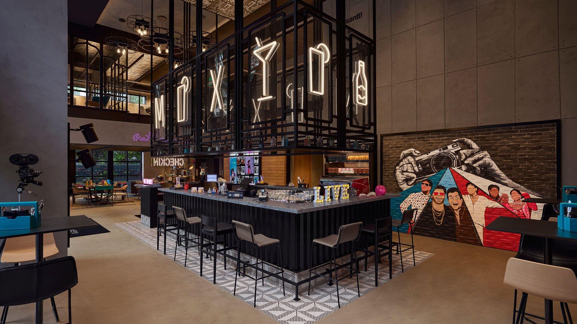 Hotel Moxy Andheri West 5*