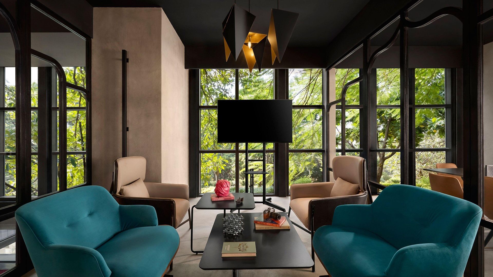 Moxy Andheri West 5*