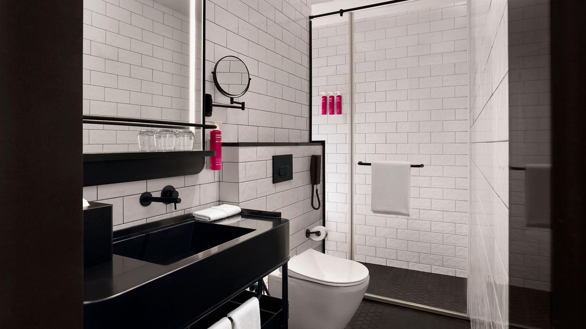 Hotel Moxy Andheri West 5*