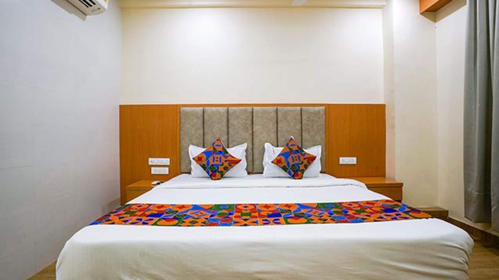 Fabhotel 7 Square - Nr Bkc Mumbai