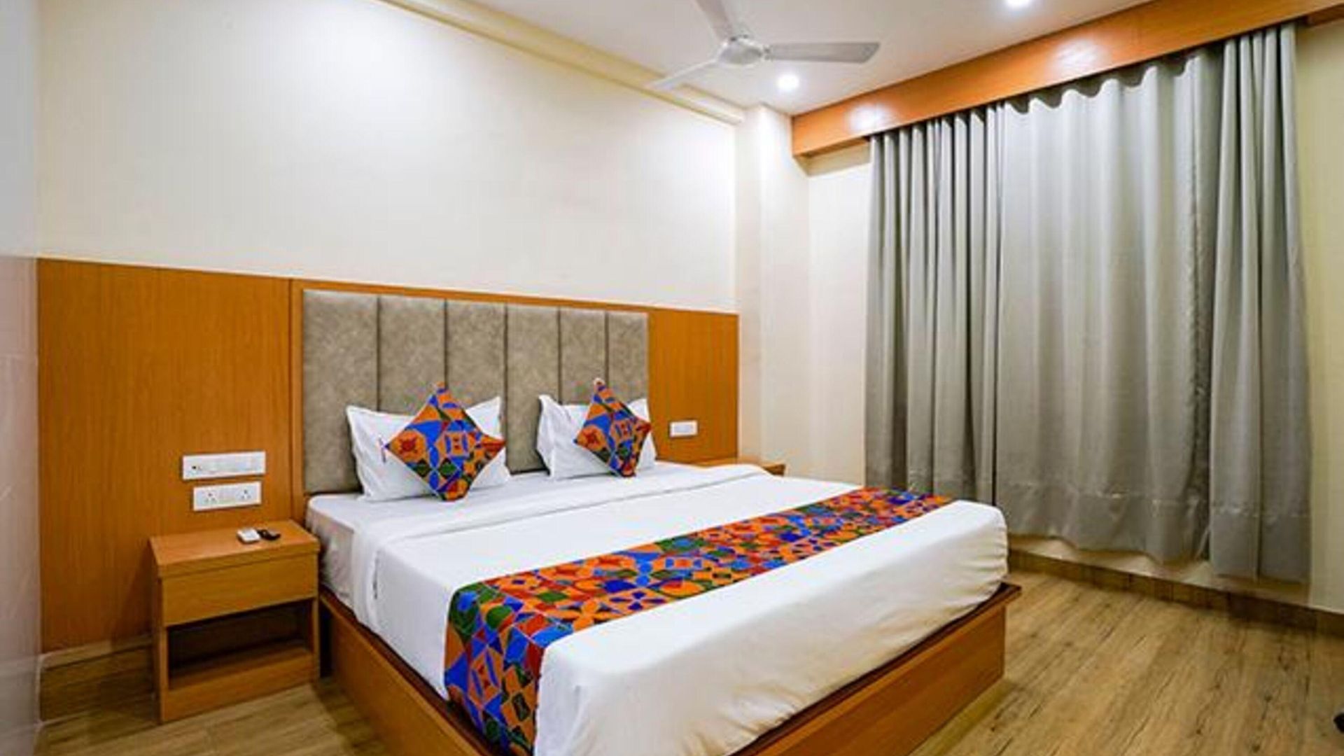 Fabhotel 7 Square - Nr Bkc Mumbai