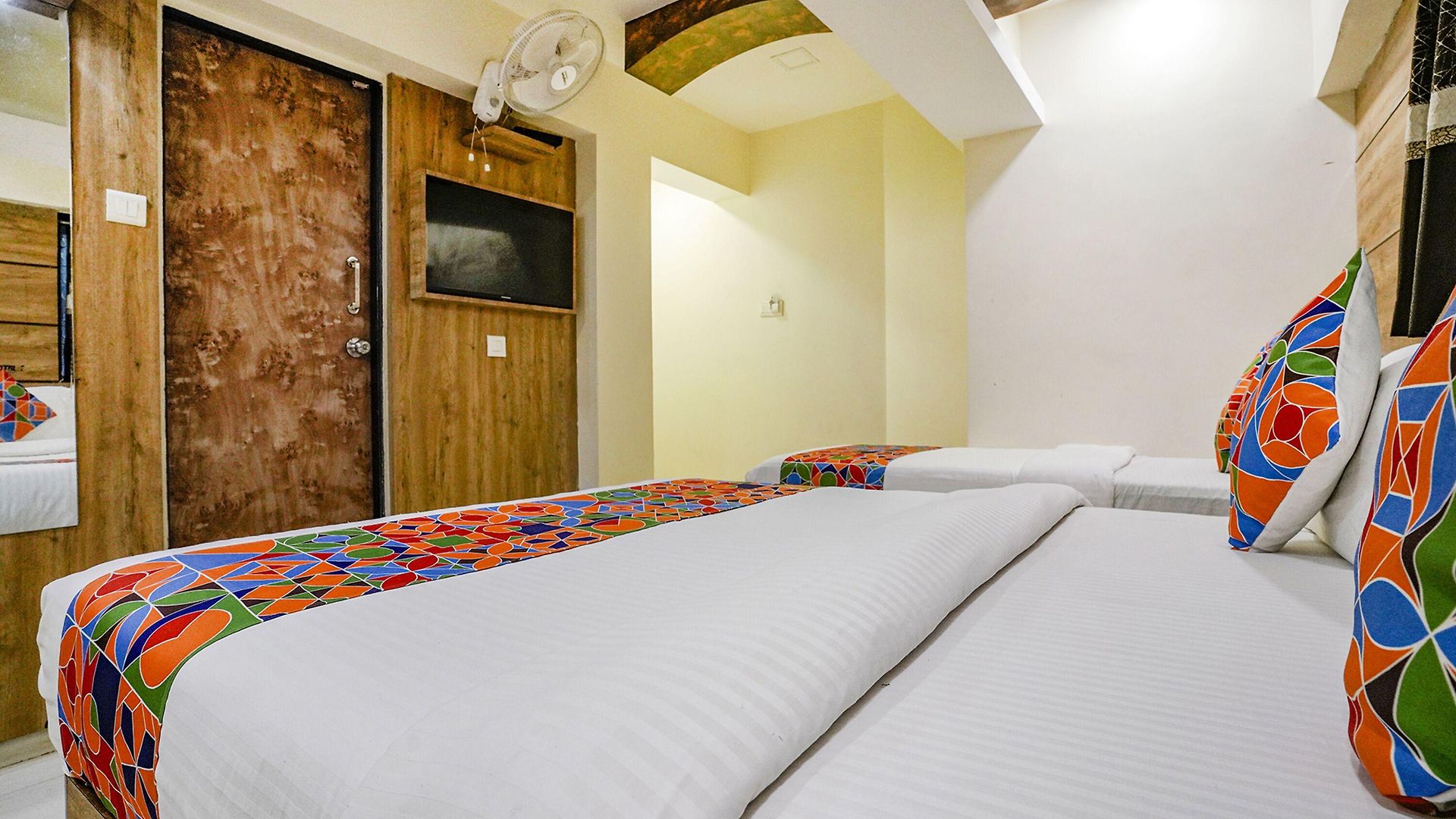 Hotel Fabhotel Amber Crop Mumbai