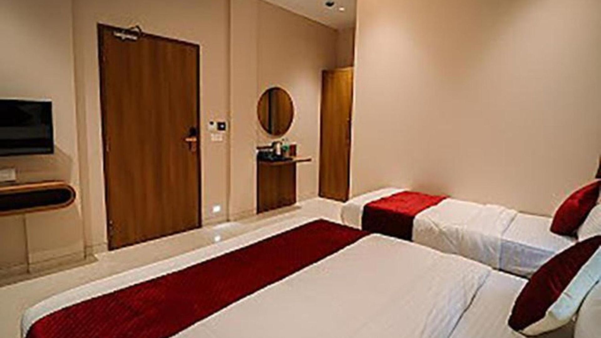 Ascent Star - Near International Airport