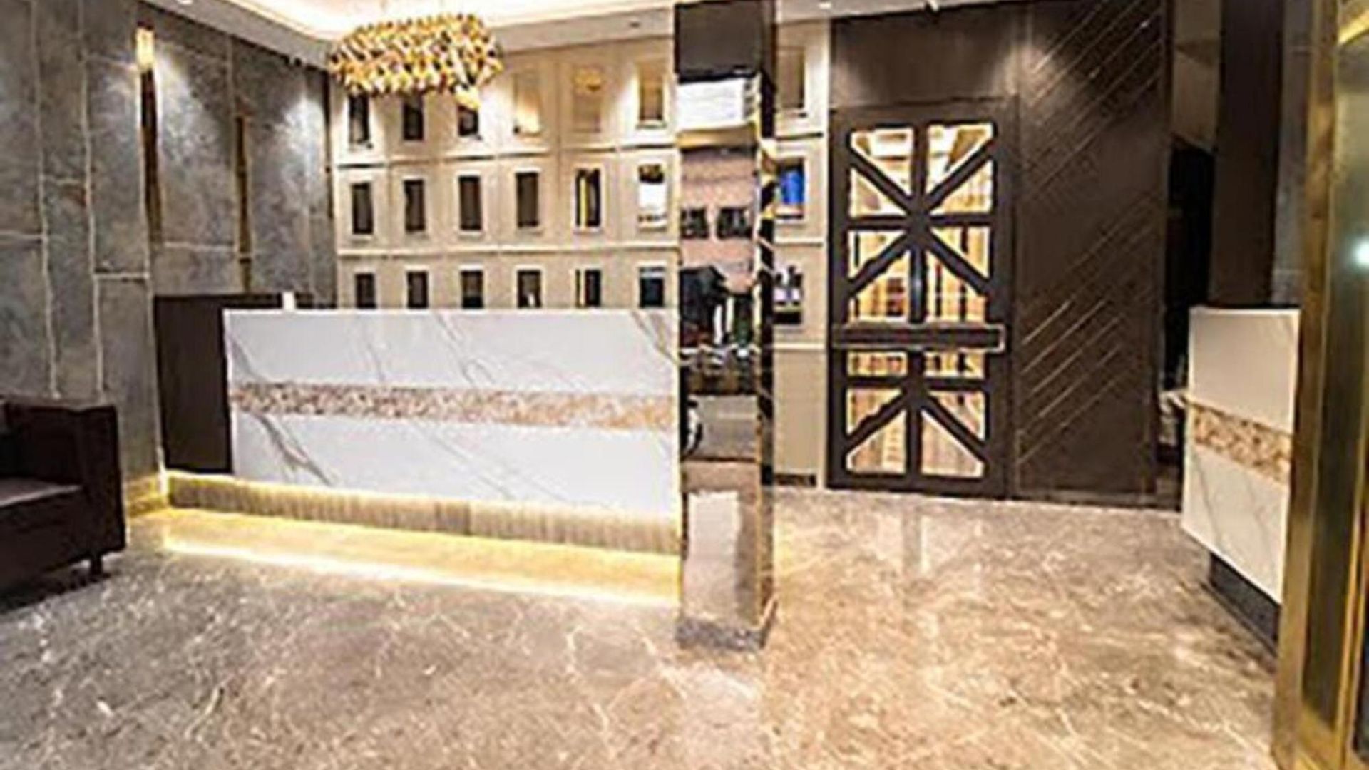 Ascent Star - Near International Airport Hotel