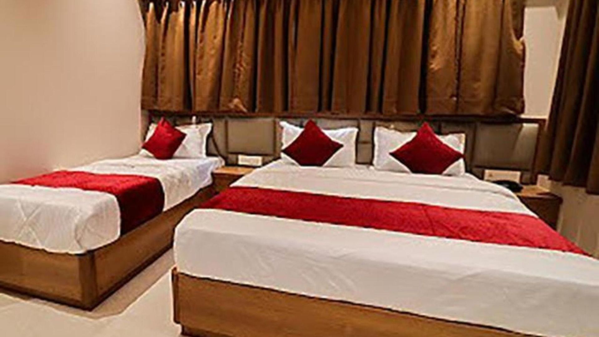 Ascent Star - Near International Airport Hotel 3*