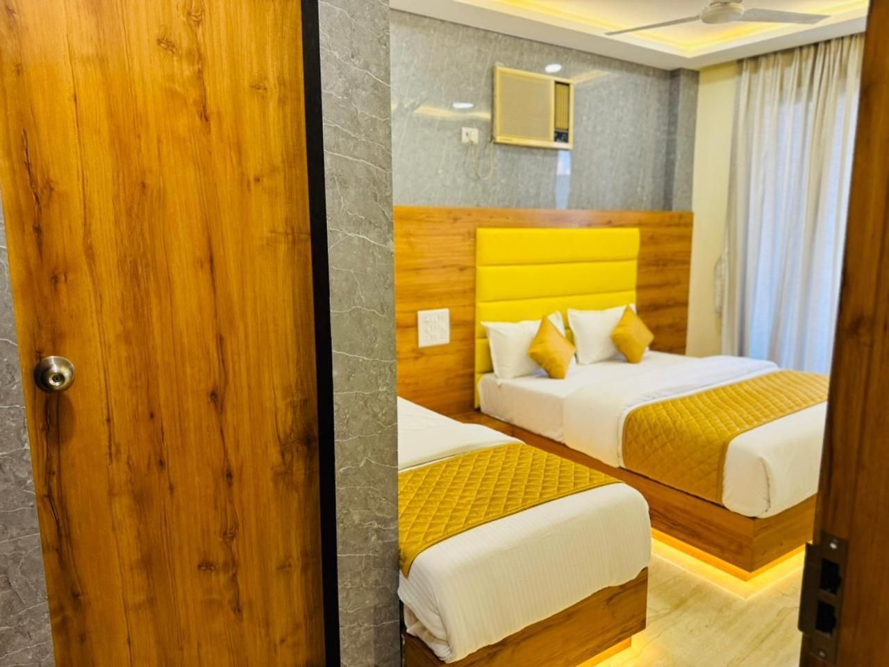 Hotel New National 3*