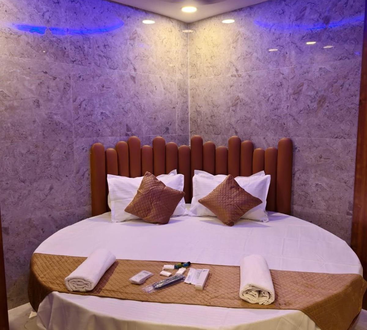 Aashray Residency And Boarding Hotel Mumbai