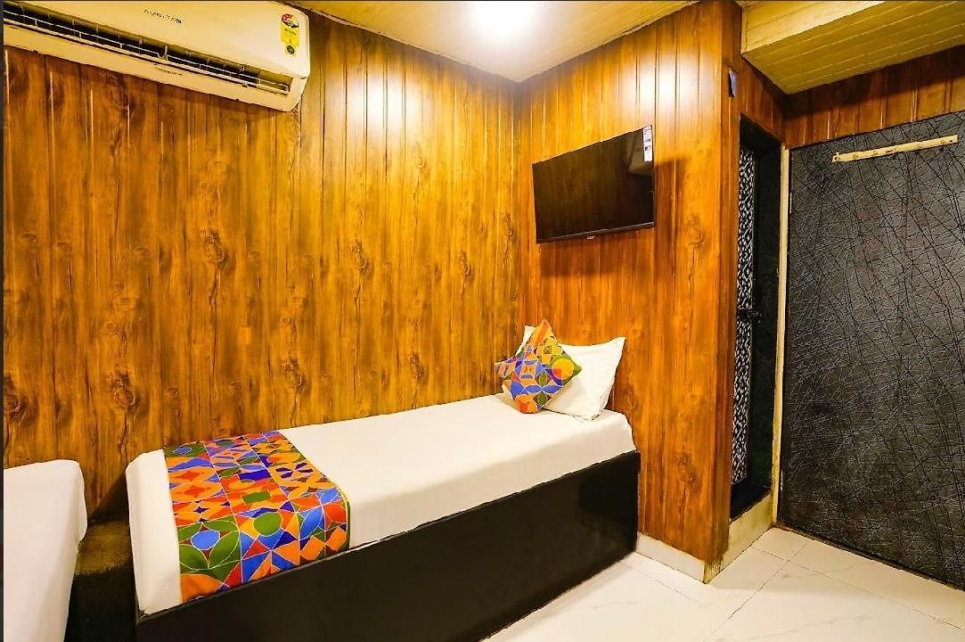 Colaba Janta Mumbai