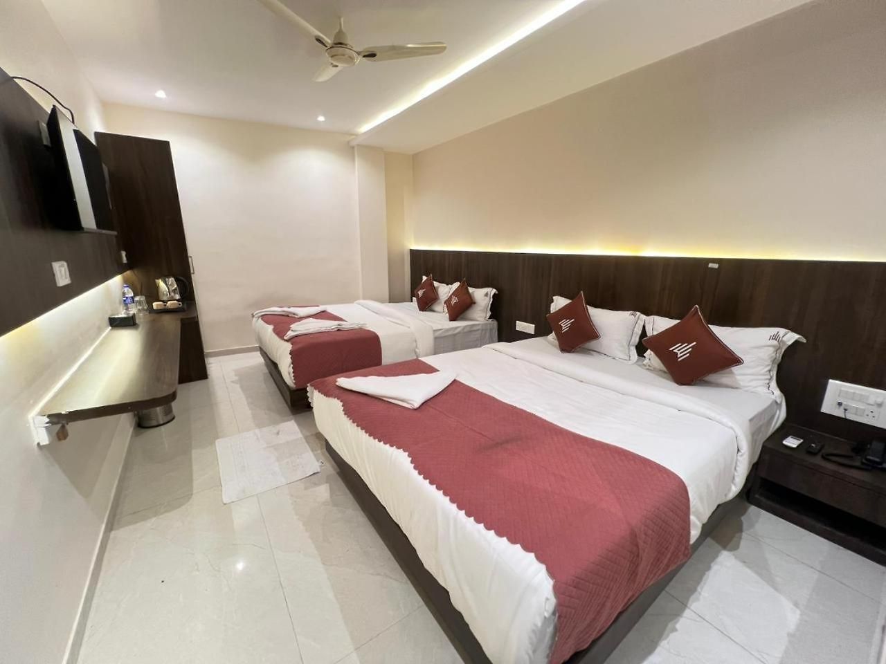 Casa Glitz Hotels-nesco Exhibition Centre