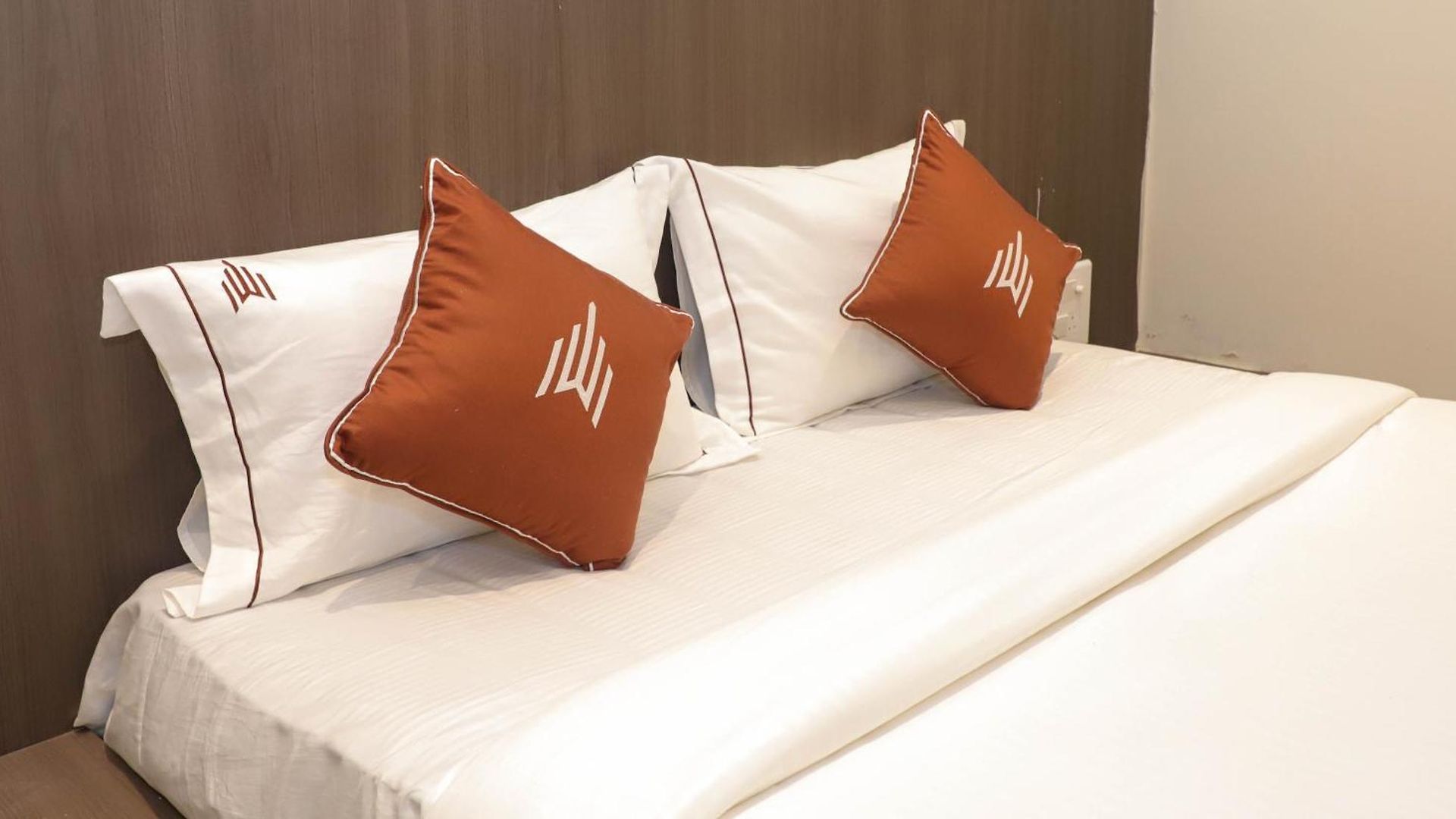 Casa Glitz Hotels-nesco Exhibition Centre Mumbai