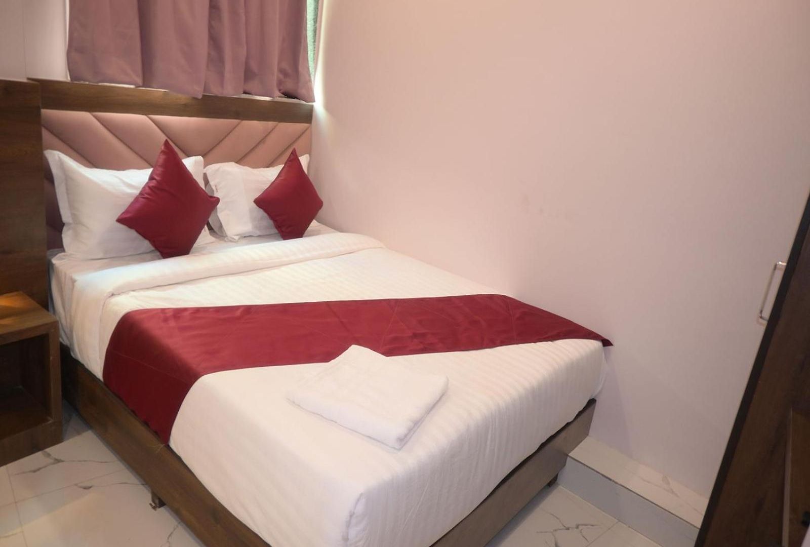 Classy Comfort Near Exhibition Centre Nesco 2*