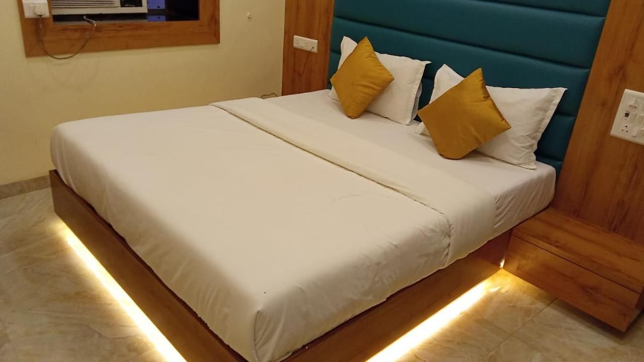 New National Hotel 3*