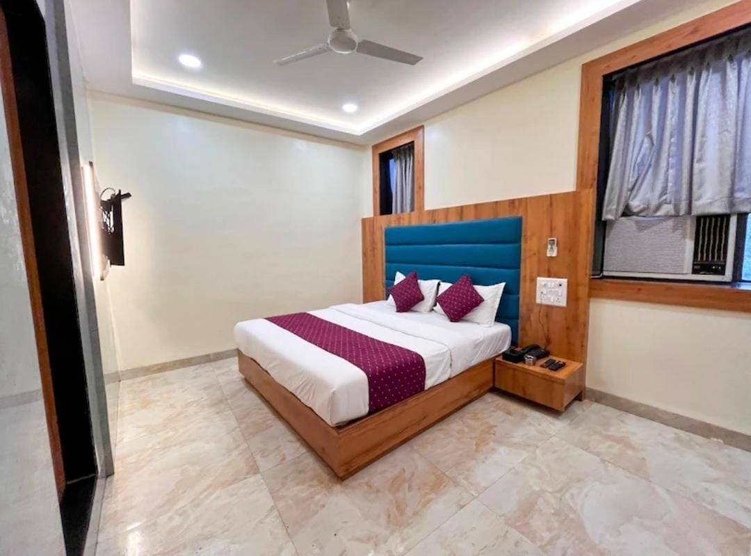 New National Hotel Mumbai