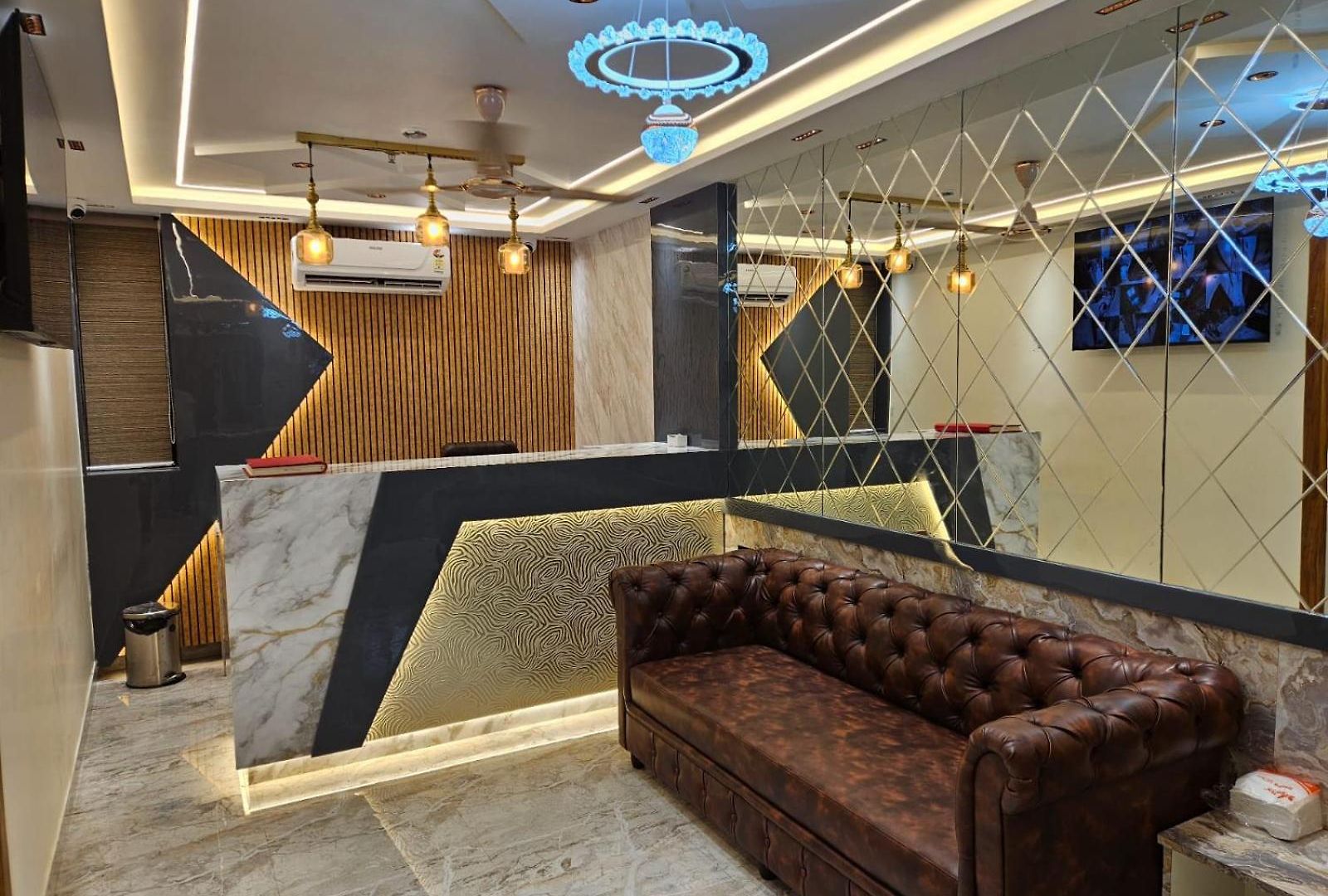 Imperial 3*
