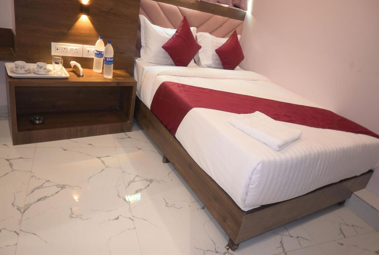 Classy Comfort Near Exhibition Centre Nesco Mumbai