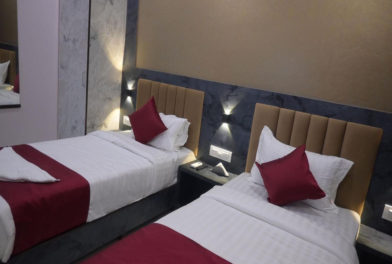 Classy Comfort Near Exhibition Centre Nesco Mumbai