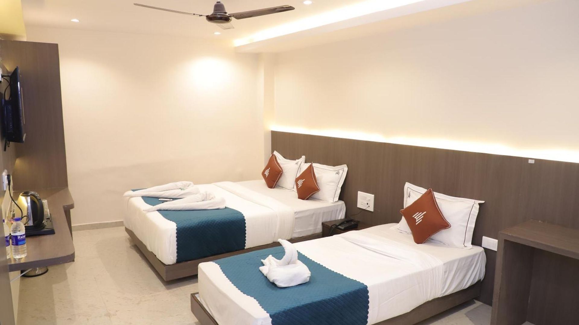 Hotel Casa Glitz Hotels-nesco Exhibition Centre Mumbai