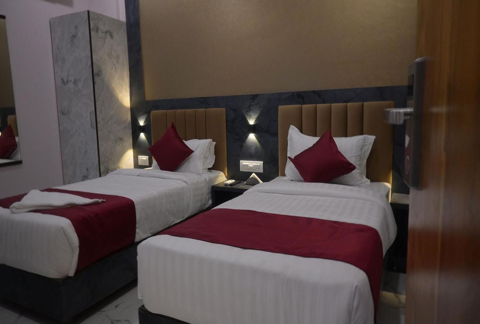 Classy Comfort Near Exhibition Centre Nesco 2* Mumbai