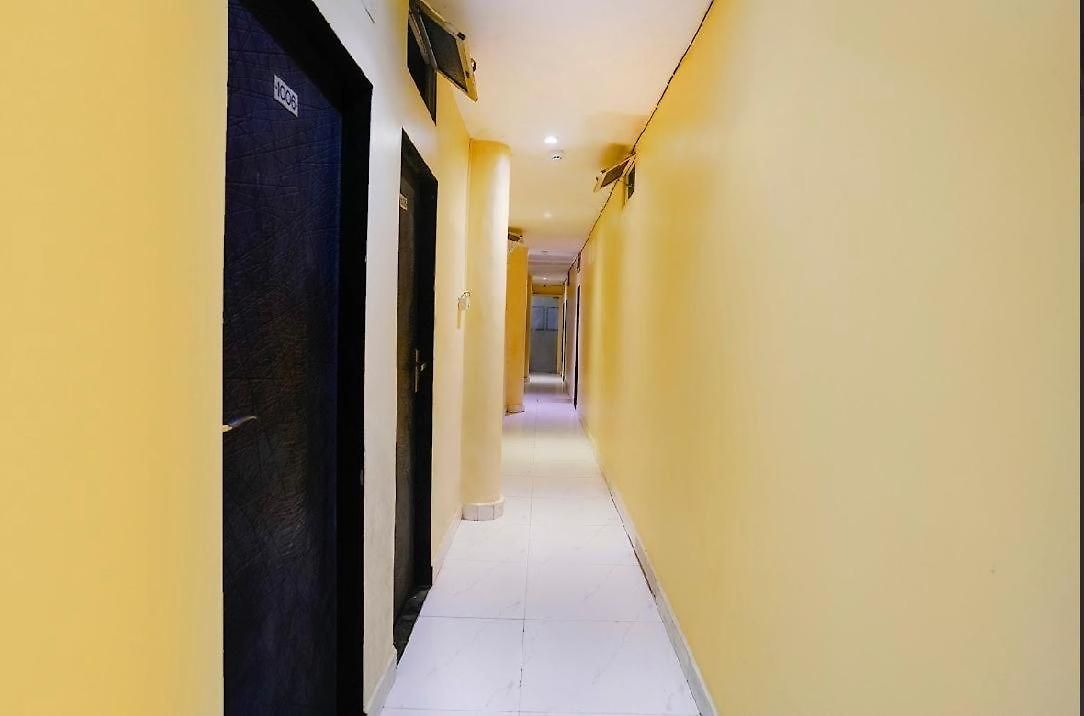 Colaba Janta 4*