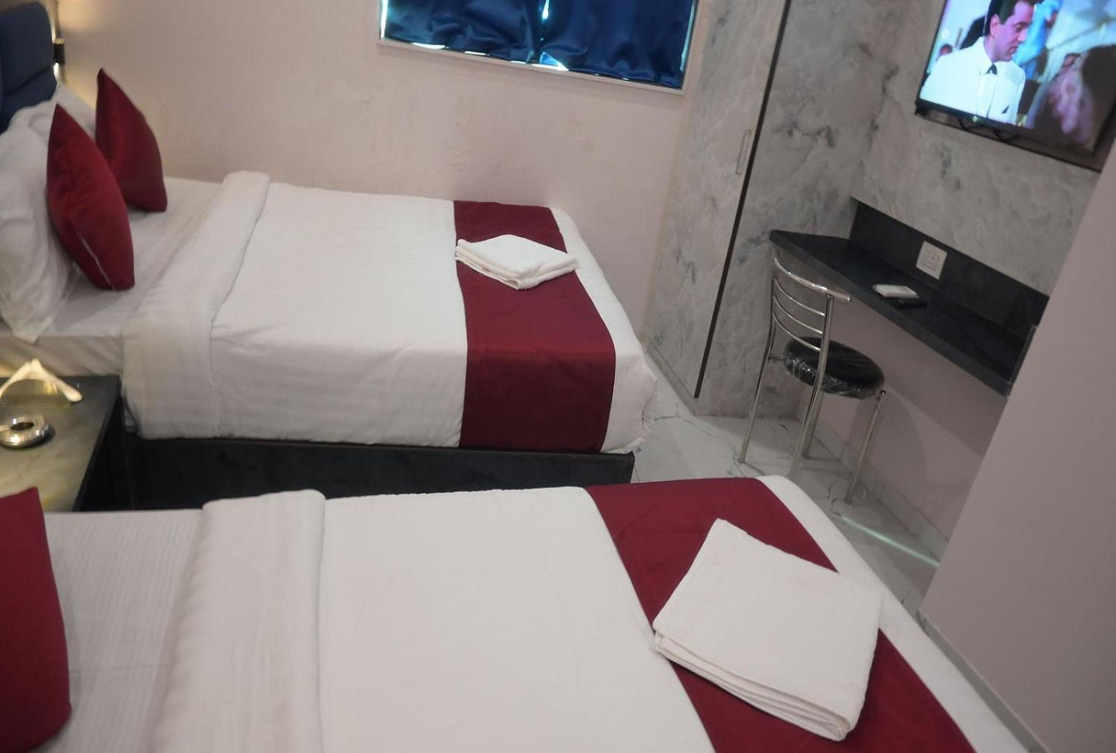 Classy Comfort Near Exhibition Centre Nesco Hotel 2*