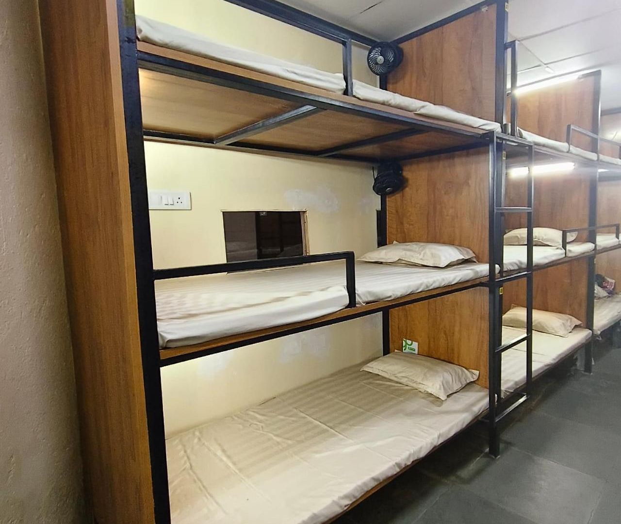 Hostel Hans