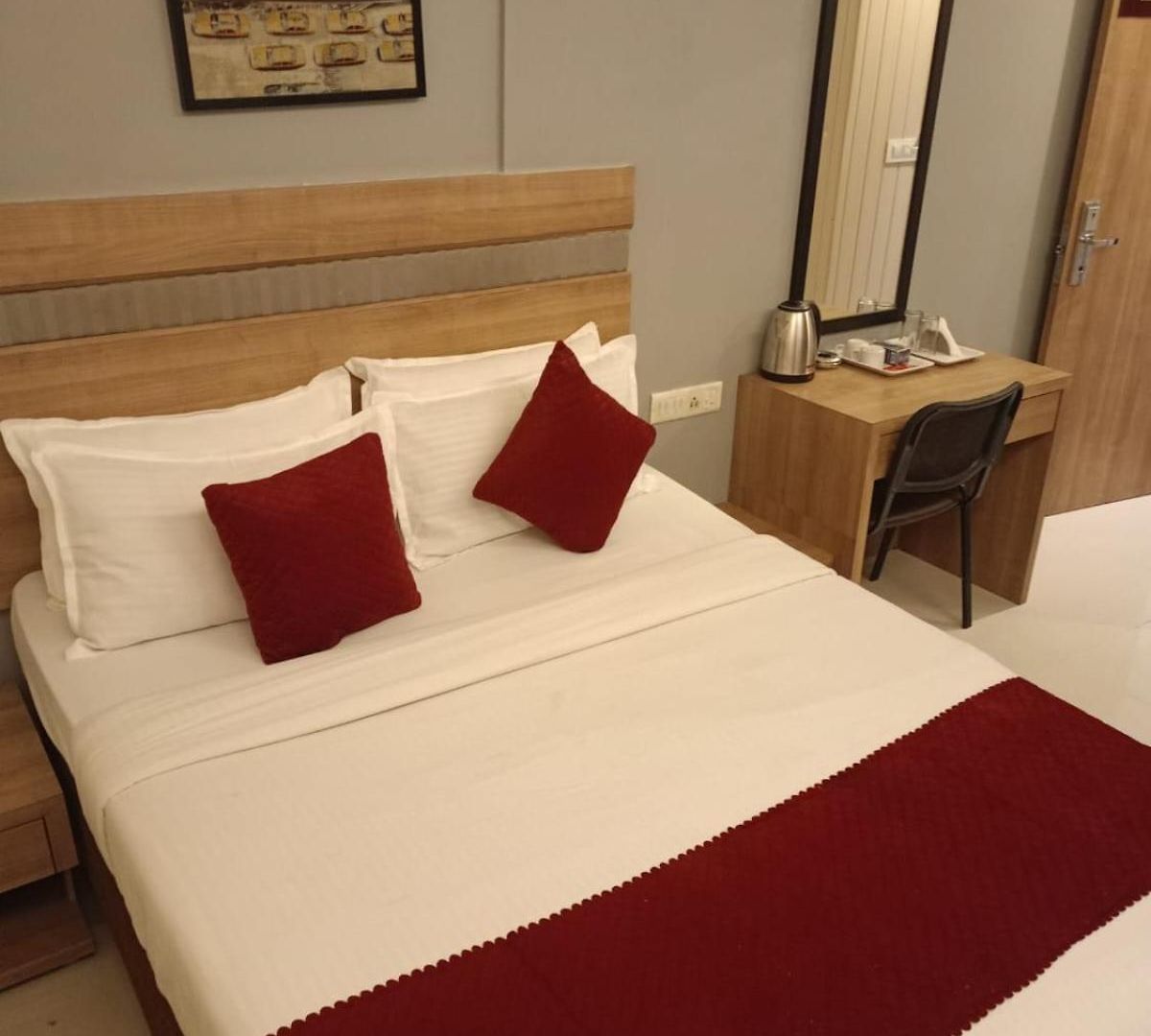 Akasa Residency Near T-2 International Airport *