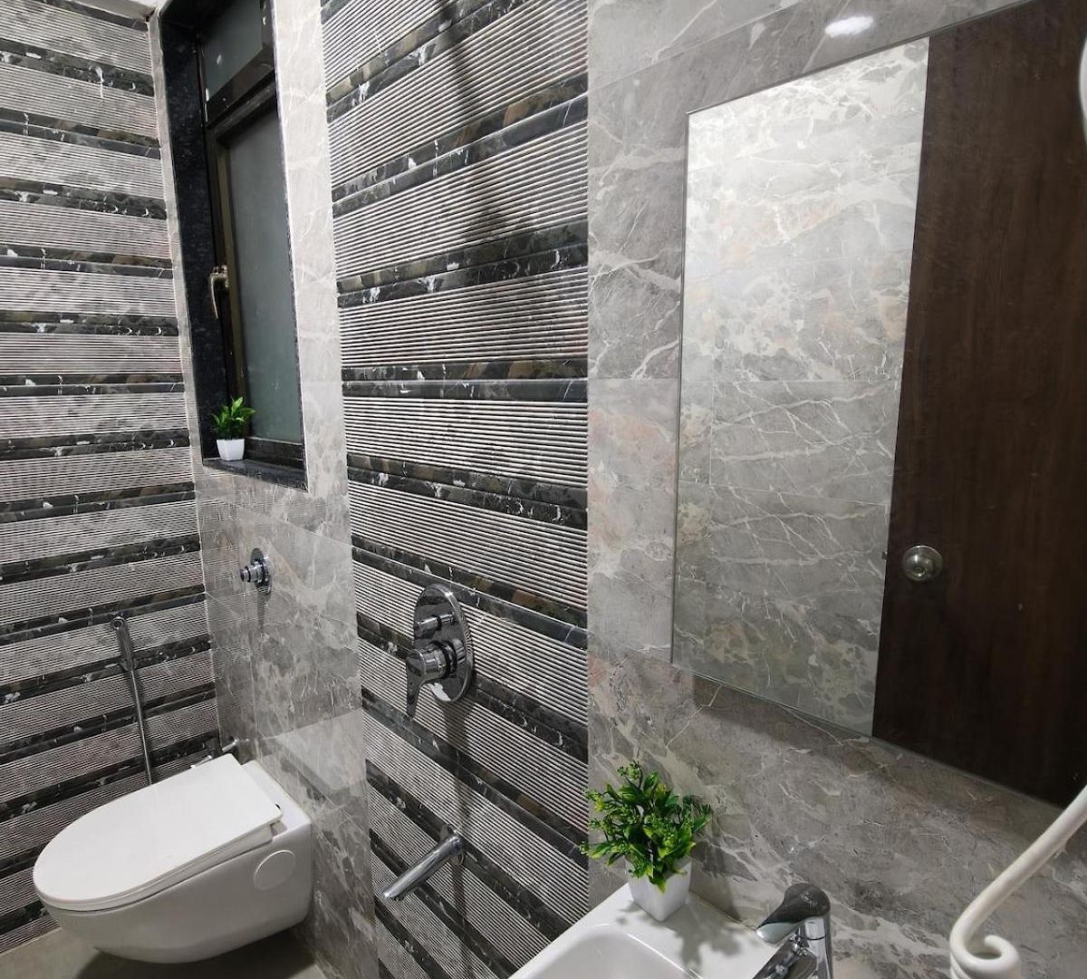 Iuc 301 Private 1bhk 3 Min Nesco Nirlon Apartment Mumbai