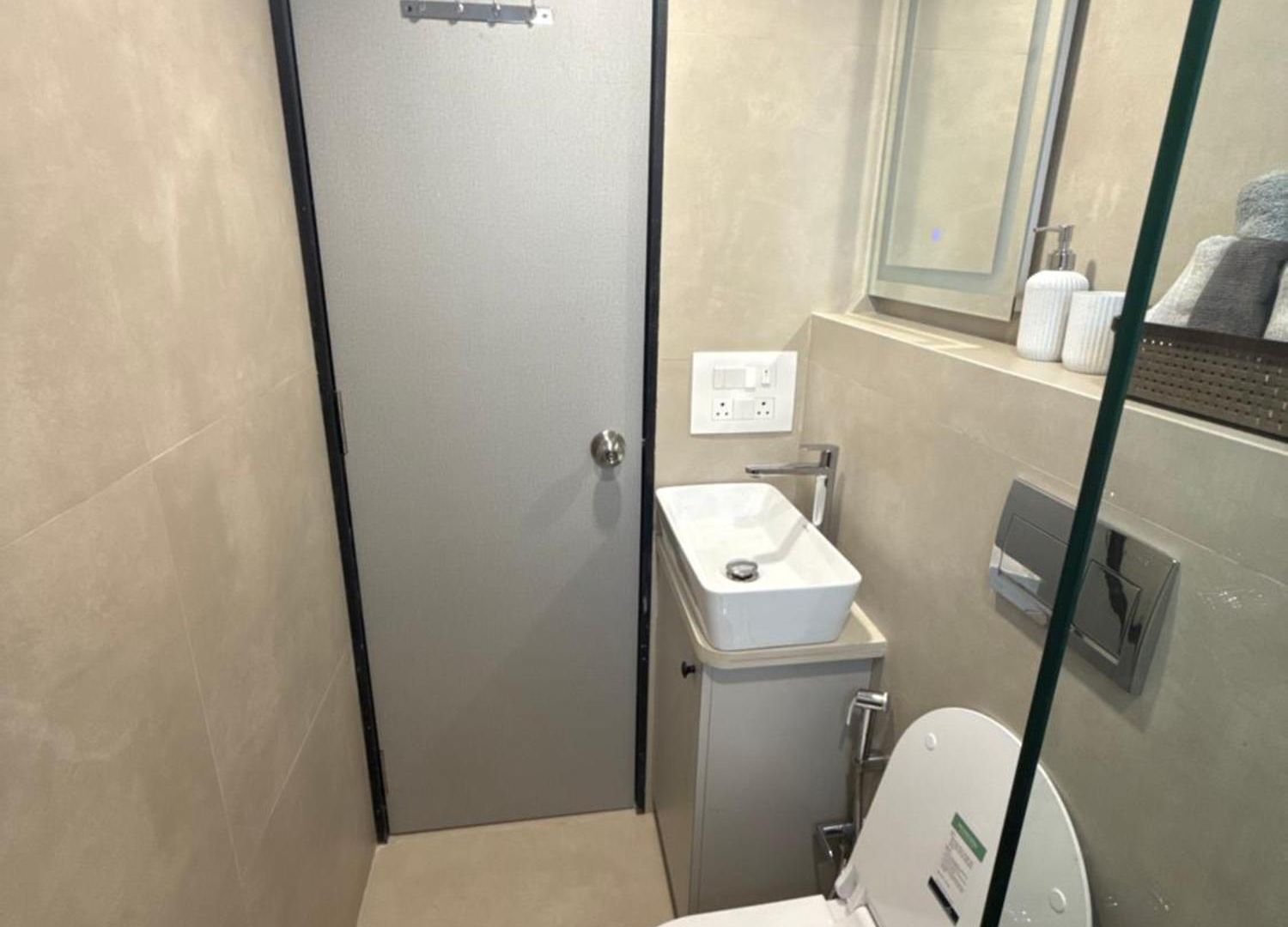 Apartment Bandra's Prime Mumbai