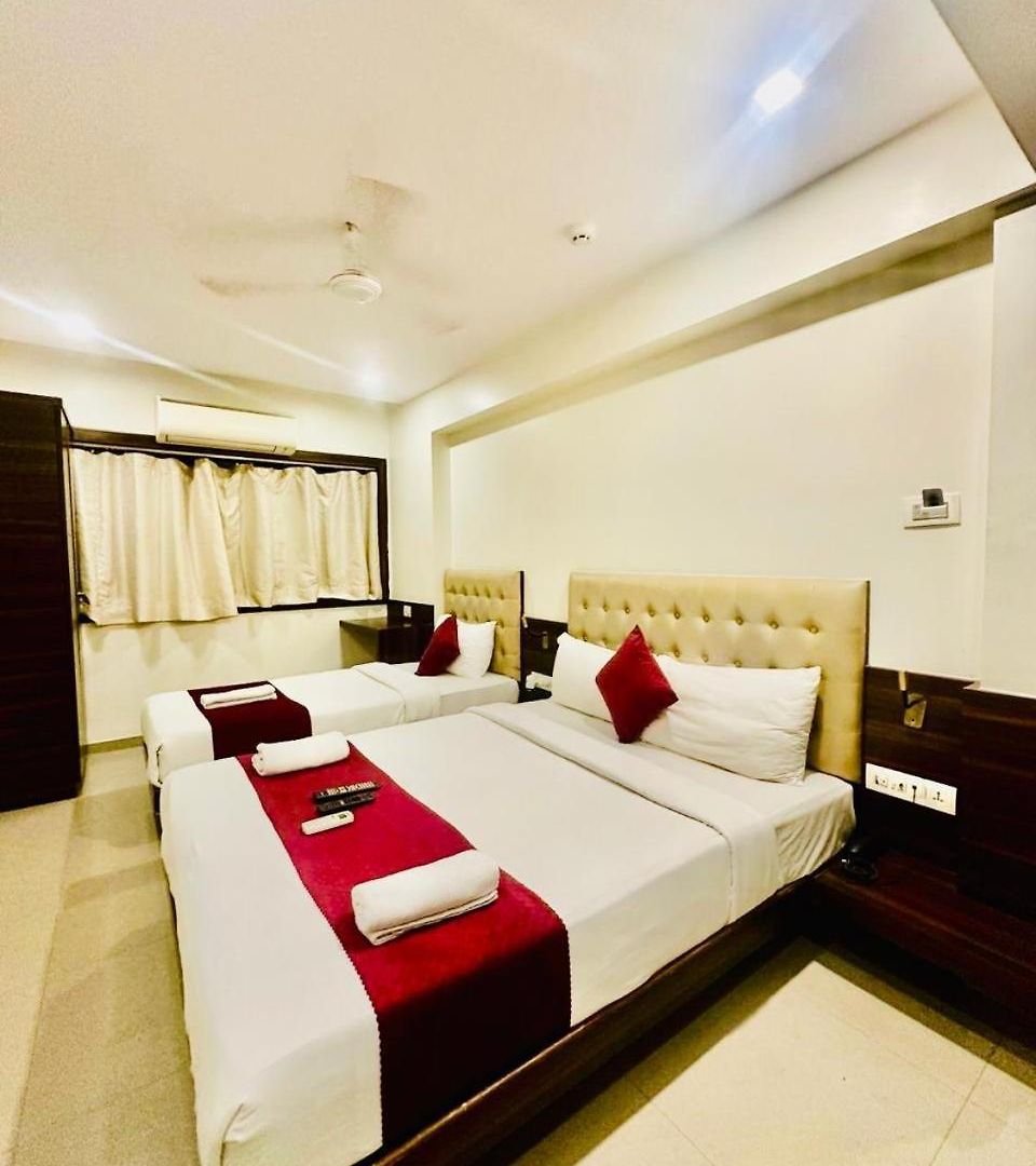 International Hotel 3*