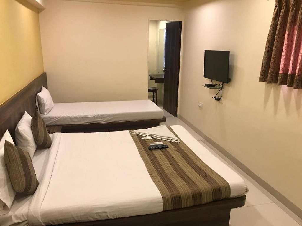 Lucky Serviced -near Bkc Apartment Mumbai