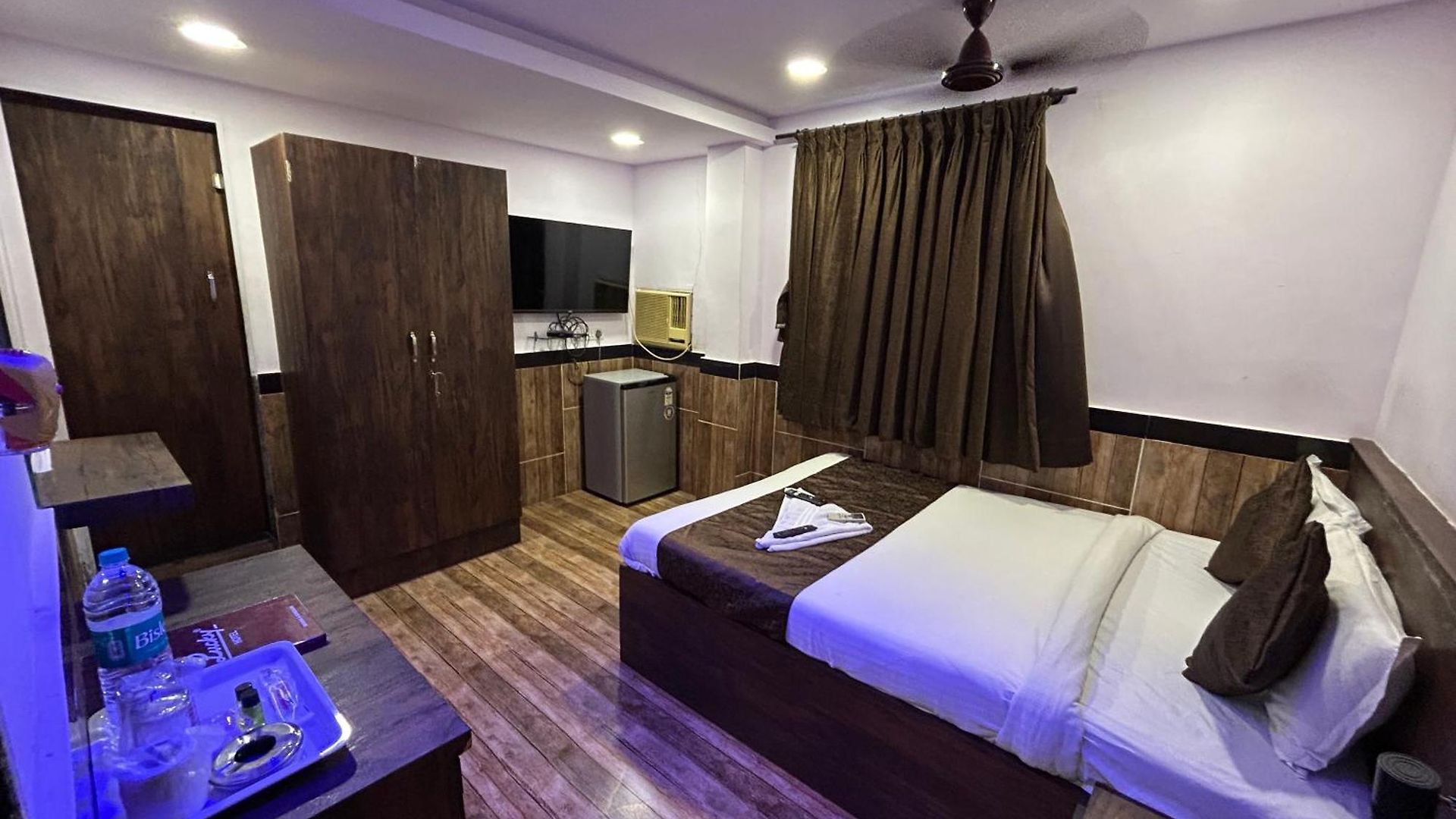 Lucky Serviced -near Bkc Apartment