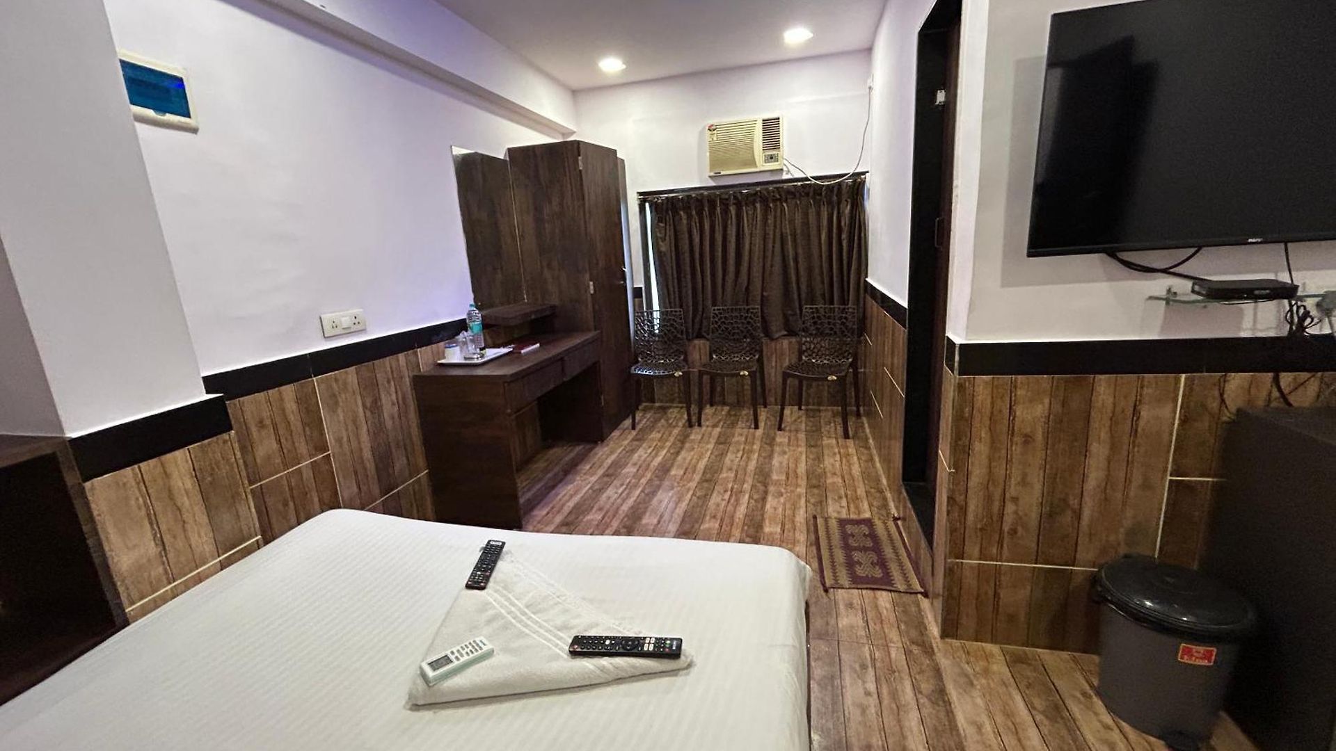Lucky Serviced -near Bkc Apartment