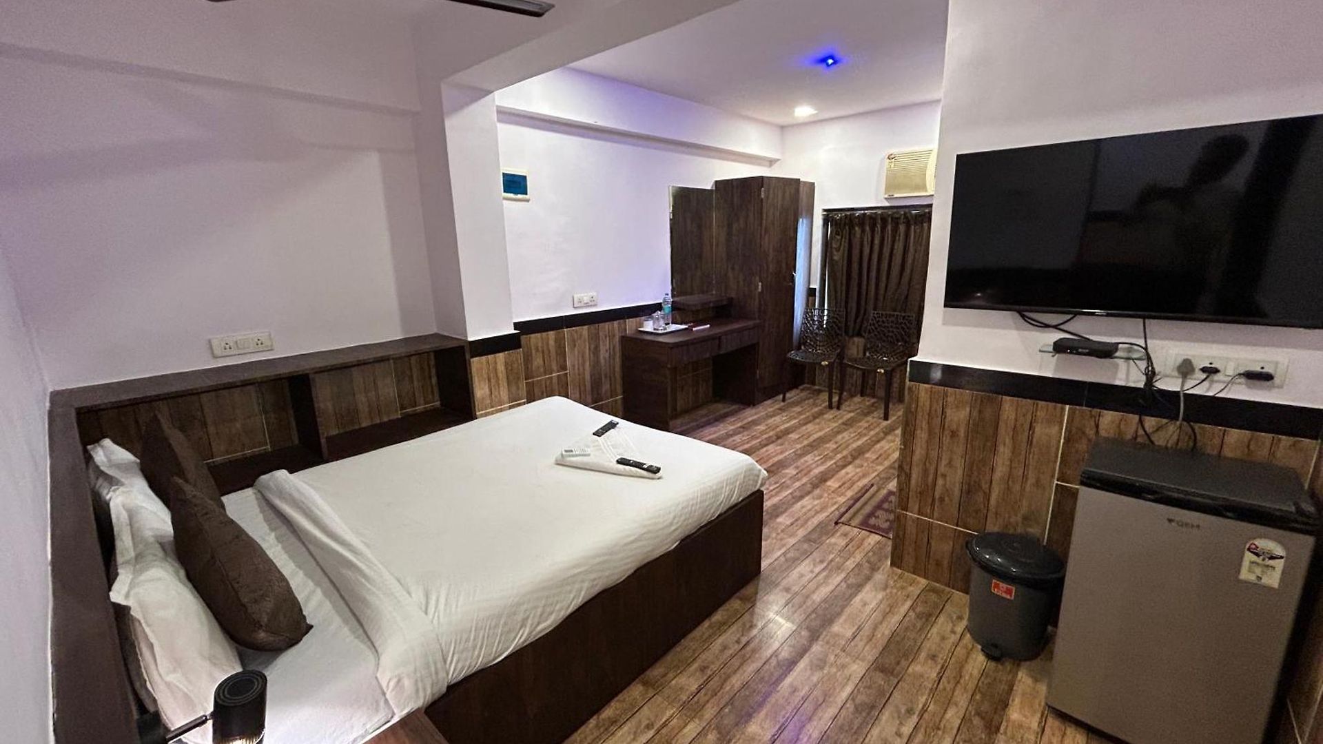 Apartment Lucky Serviced -near Bkc *