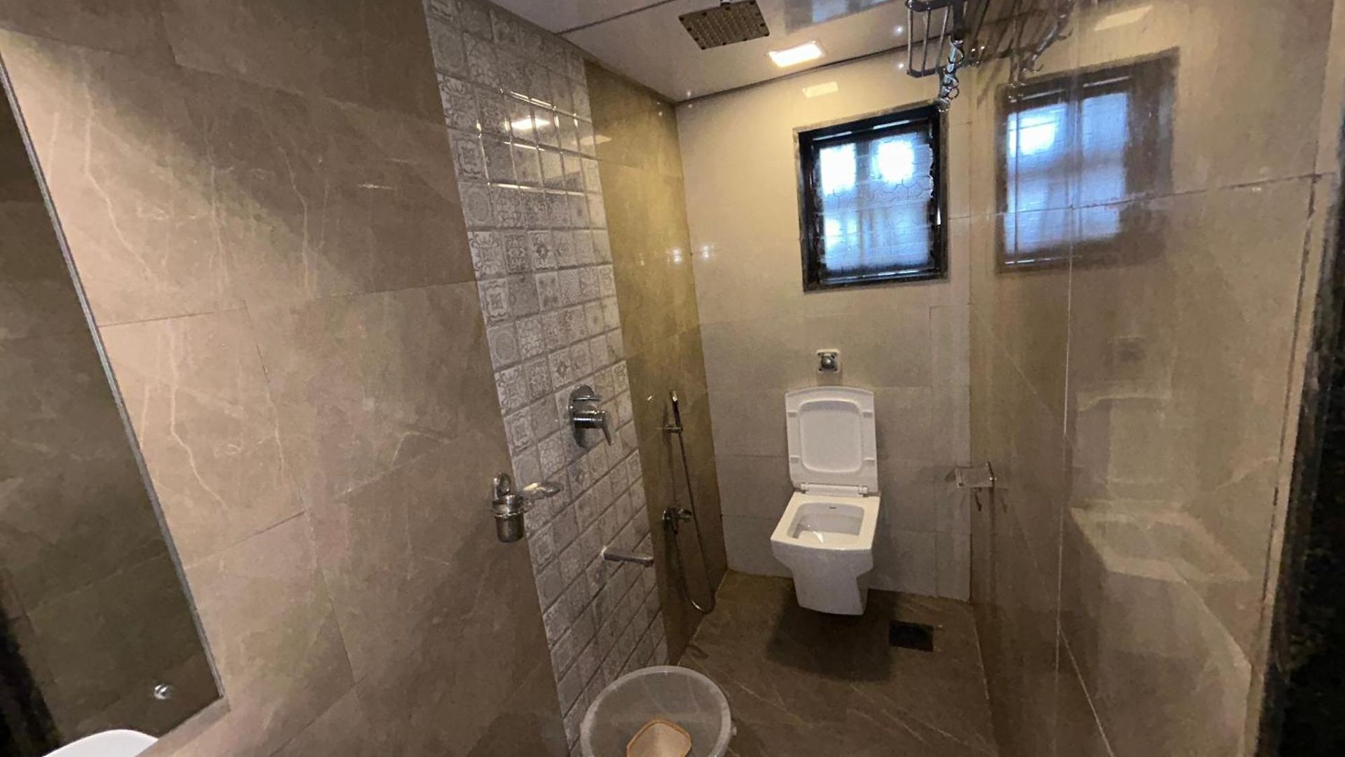 Lucky Serviced -near Bkc *