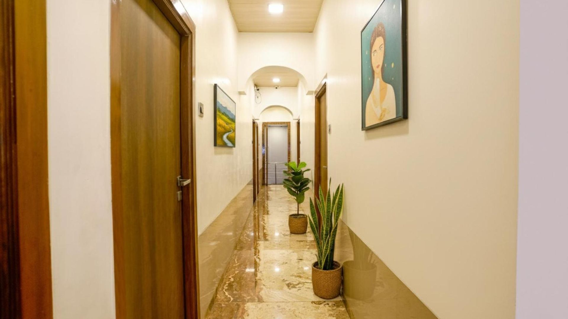 Hotel Fabhotel Malali Residency 4*