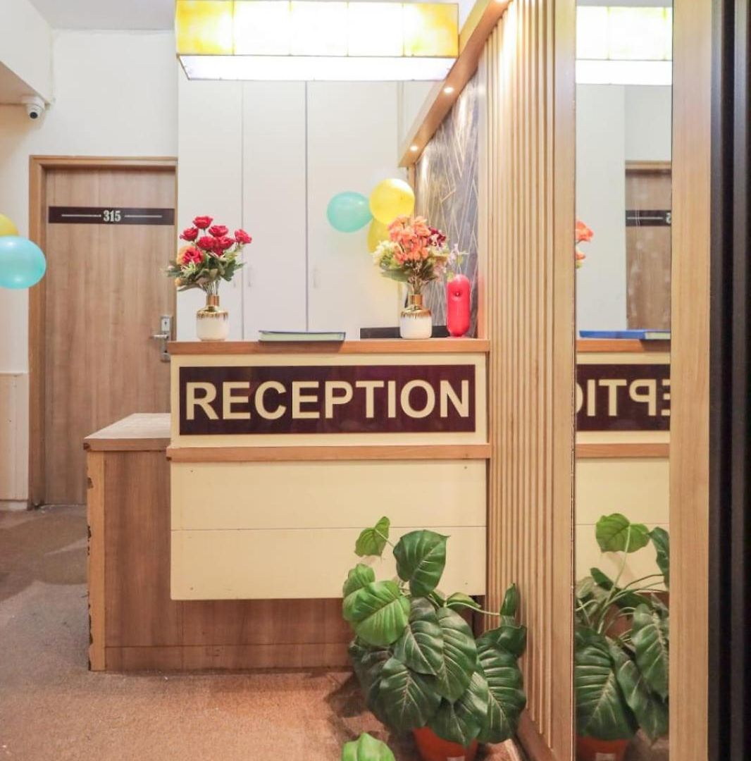 Hotel Akasa International Near T-2 International Airport