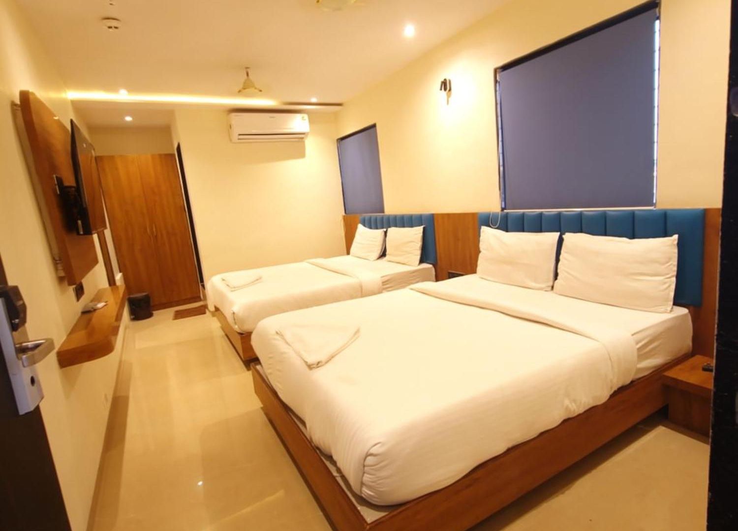 Lancaster Hotel 3*