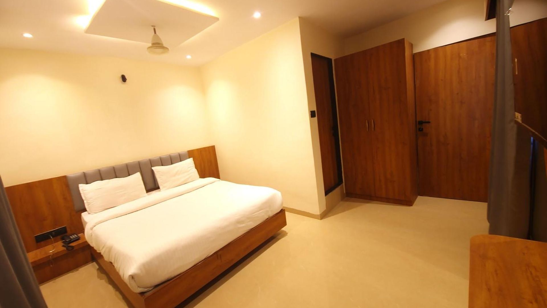 Lancaster 3* Mumbai
