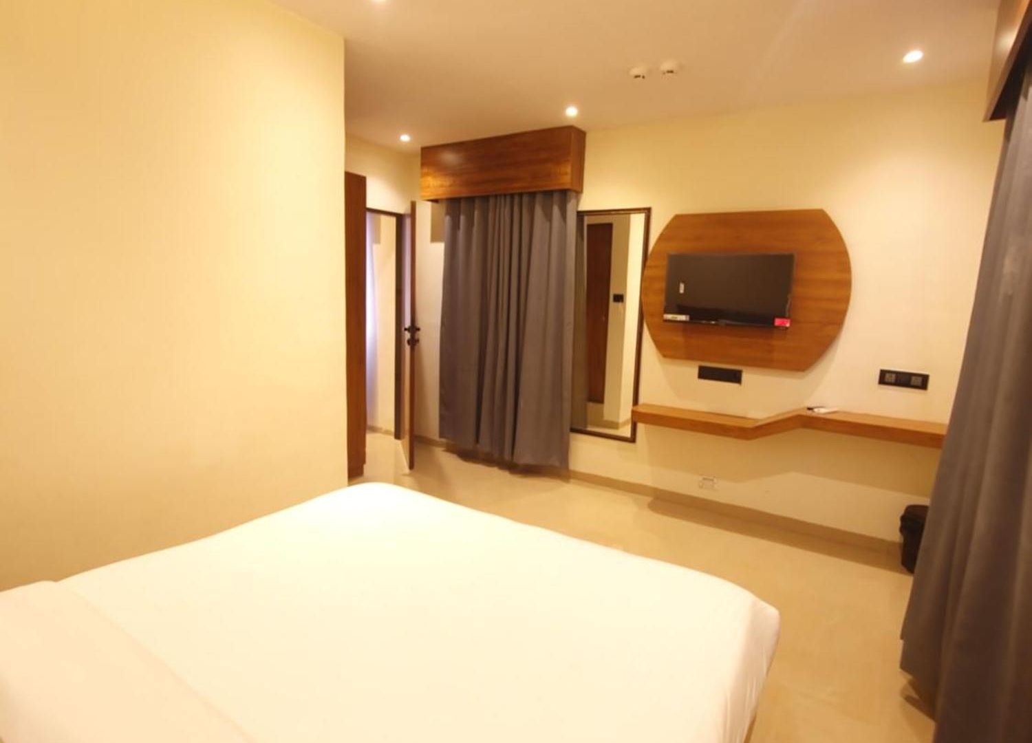 Lancaster 3* Mumbai