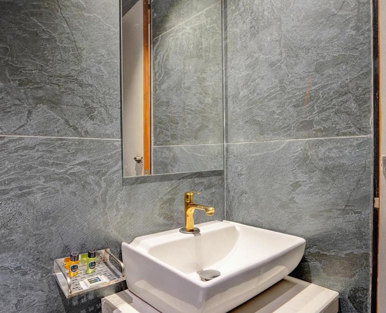 Isra Comfort Hotel