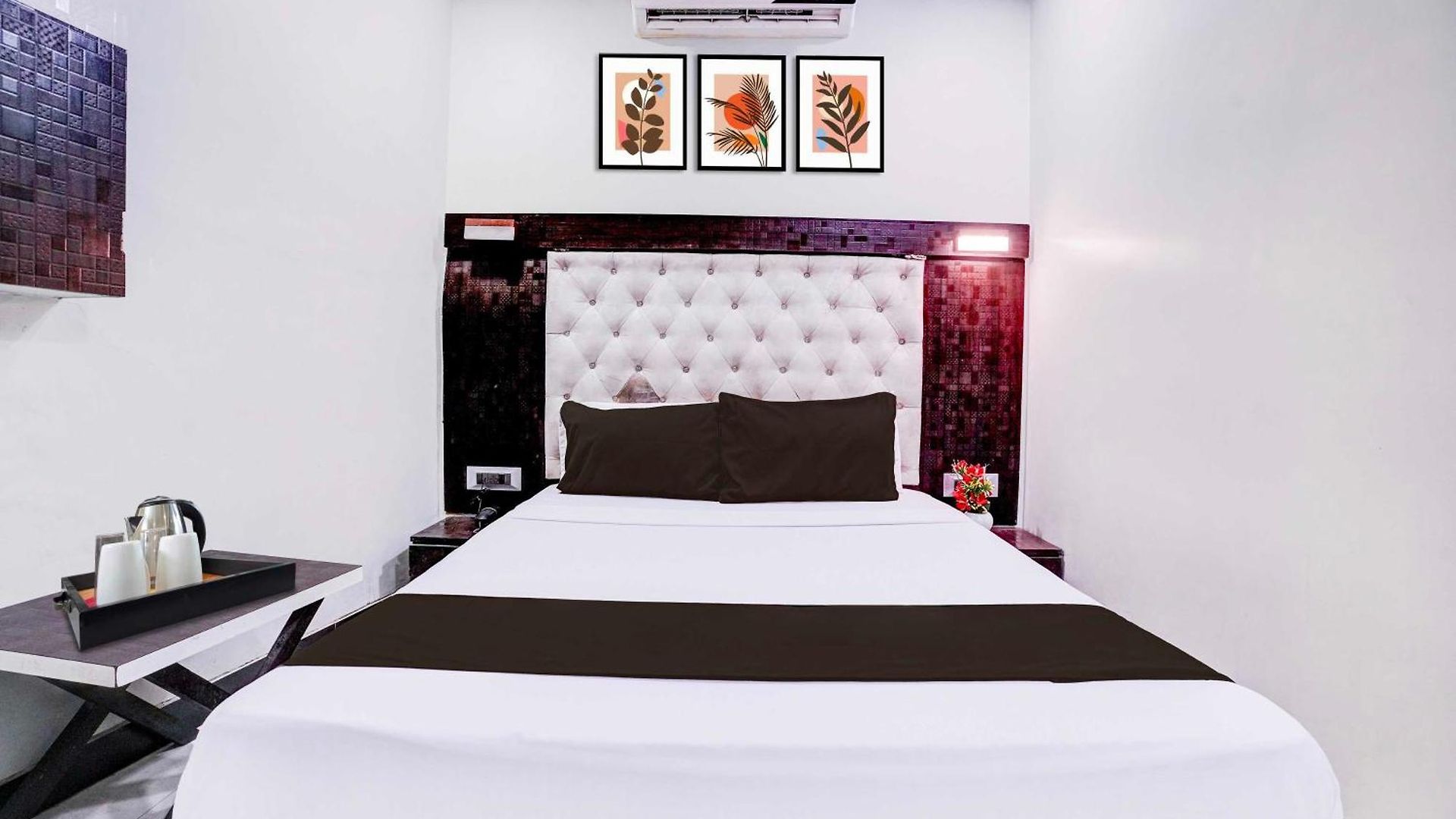 Hotel Townhouse Asalpha Near International Airport Mumbai