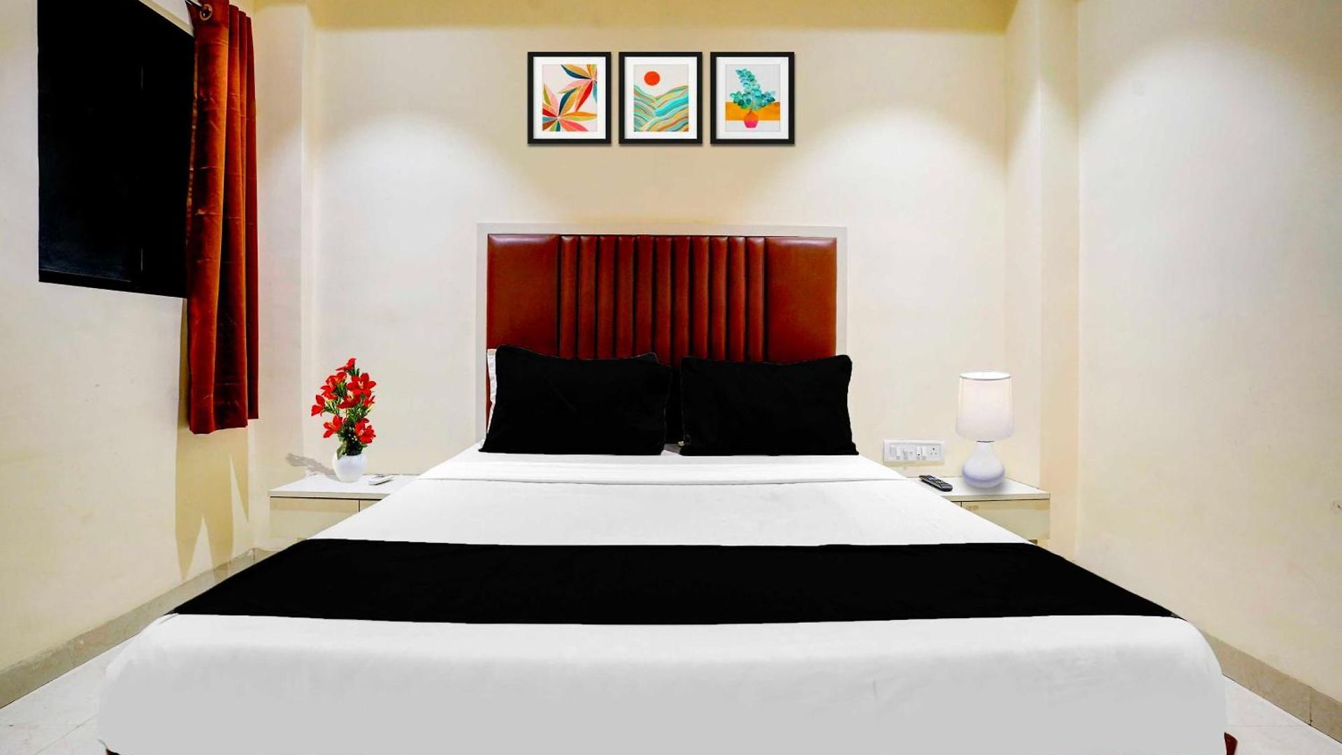 Townhouse Ulhasnagar Railway Station Hotel