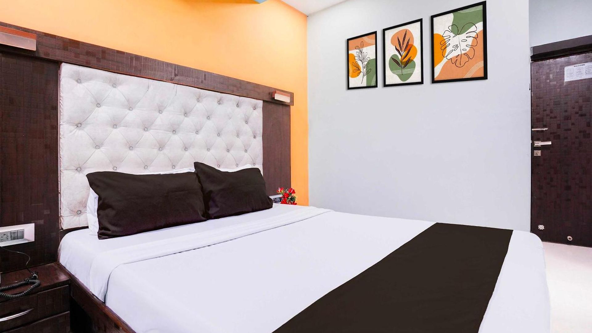 Hotel Townhouse Asalpha Near International Airport Mumbai