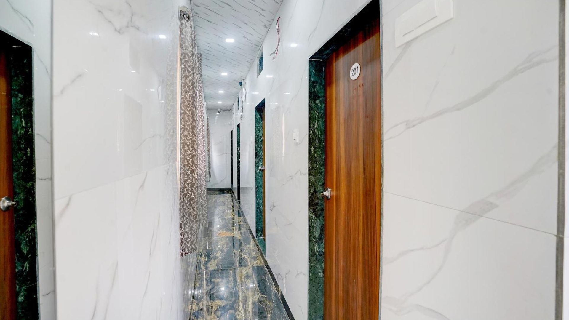 O Sr Residency 3* Mumbai