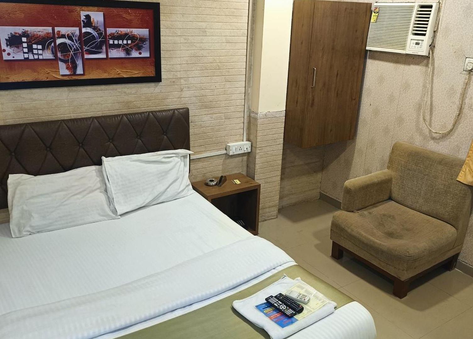 Gift Hotel *