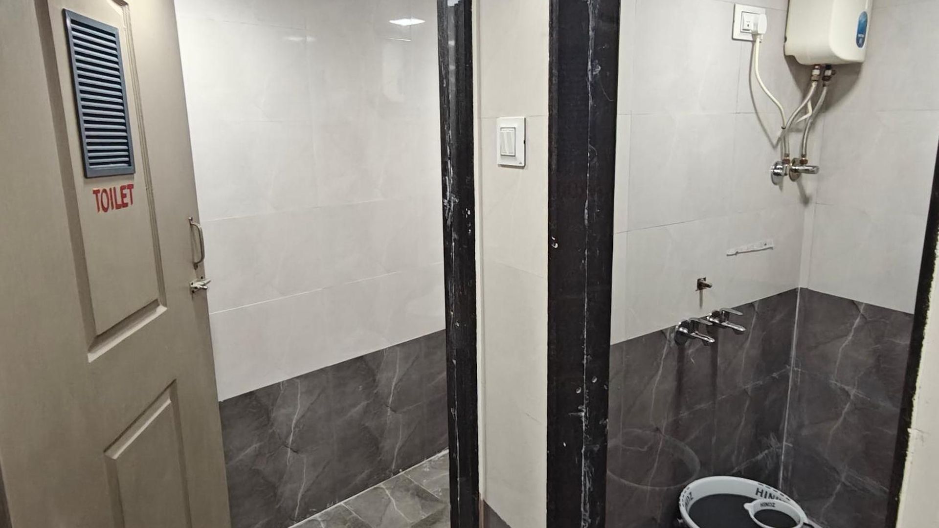 Basera And Separate For Group In Andheri East - Marol *