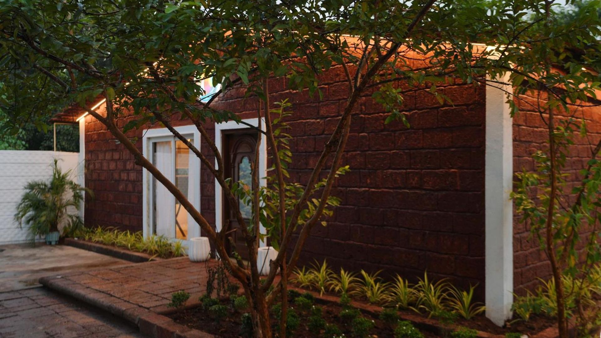 Villa Nossa Goa In Gorai Mumbai